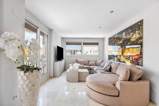 Ático de 3 habitaciones en Punta Prima, Torrevieja en venta con piscina garaje - 449.000 € (Ref: 10038442)