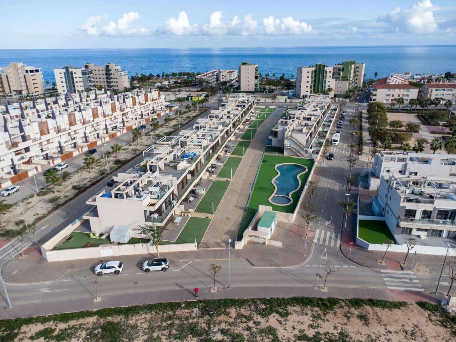 2 quarto Apartamento para venda em Pilar de la Horadada com piscina - 240 000 € (Ref: 10045225)