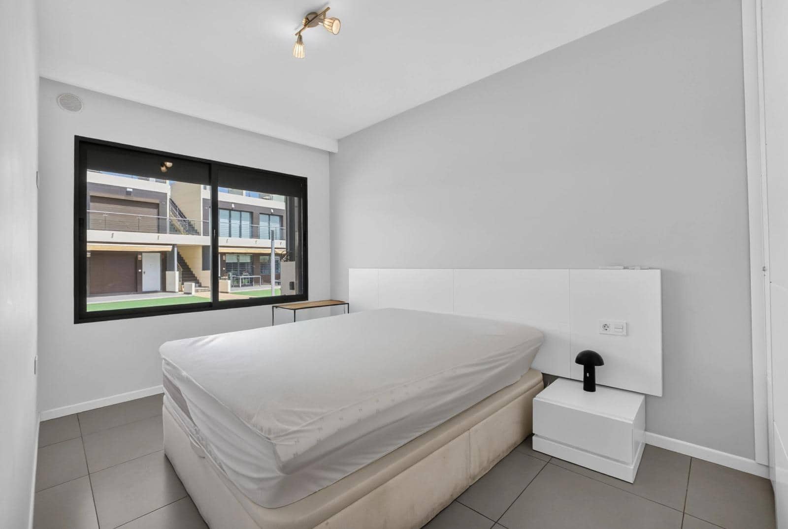 2 quarto Apartamento para venda em Pilar de la Horadada com piscina - 240 000 € (Ref: 10045225)