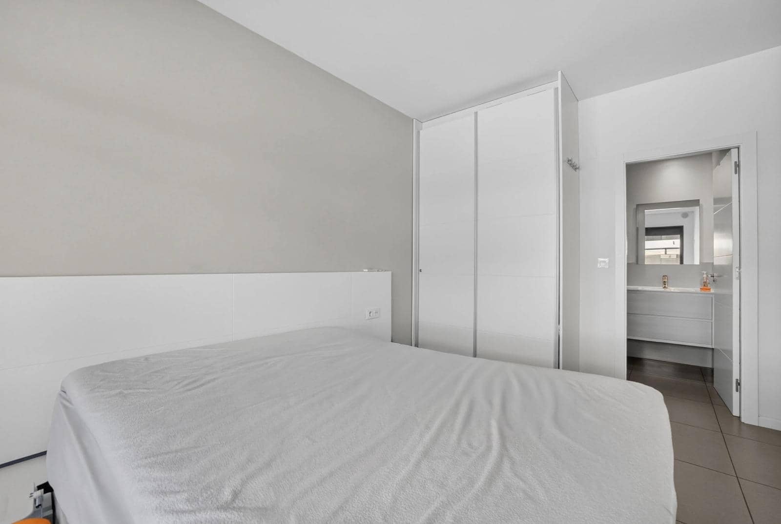 2 quarto Apartamento para venda em Pilar de la Horadada com piscina - 240 000 € (Ref: 10045225)
