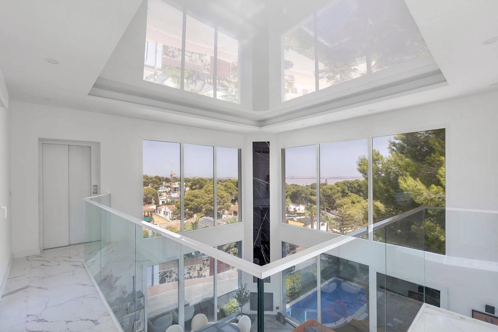 6 sypialnia Willa na sprzedaż w Los Balcones z basenem garażem - 849 000 € (Ref: 10045226)