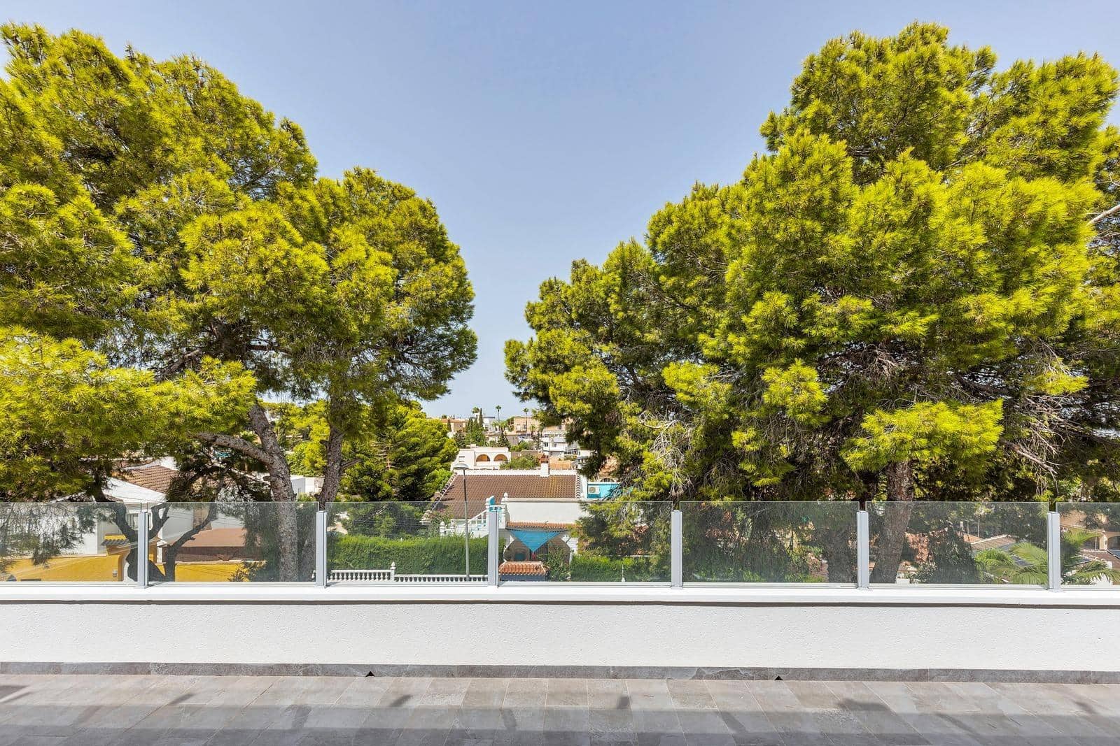 6 sypialnia Willa na sprzedaż w Los Balcones z basenem garażem - 849 000 € (Ref: 10045226)
