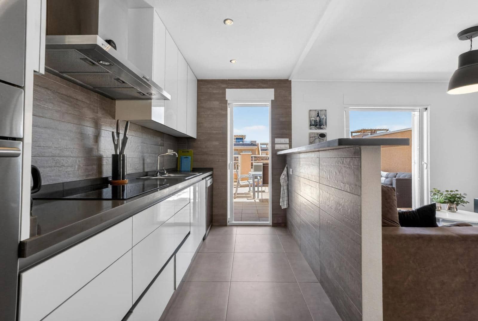 2 Zimmer Apartment zu verkaufen in Punta Prima mit Pool Garage - 284.000 € (Ref: 10050353)