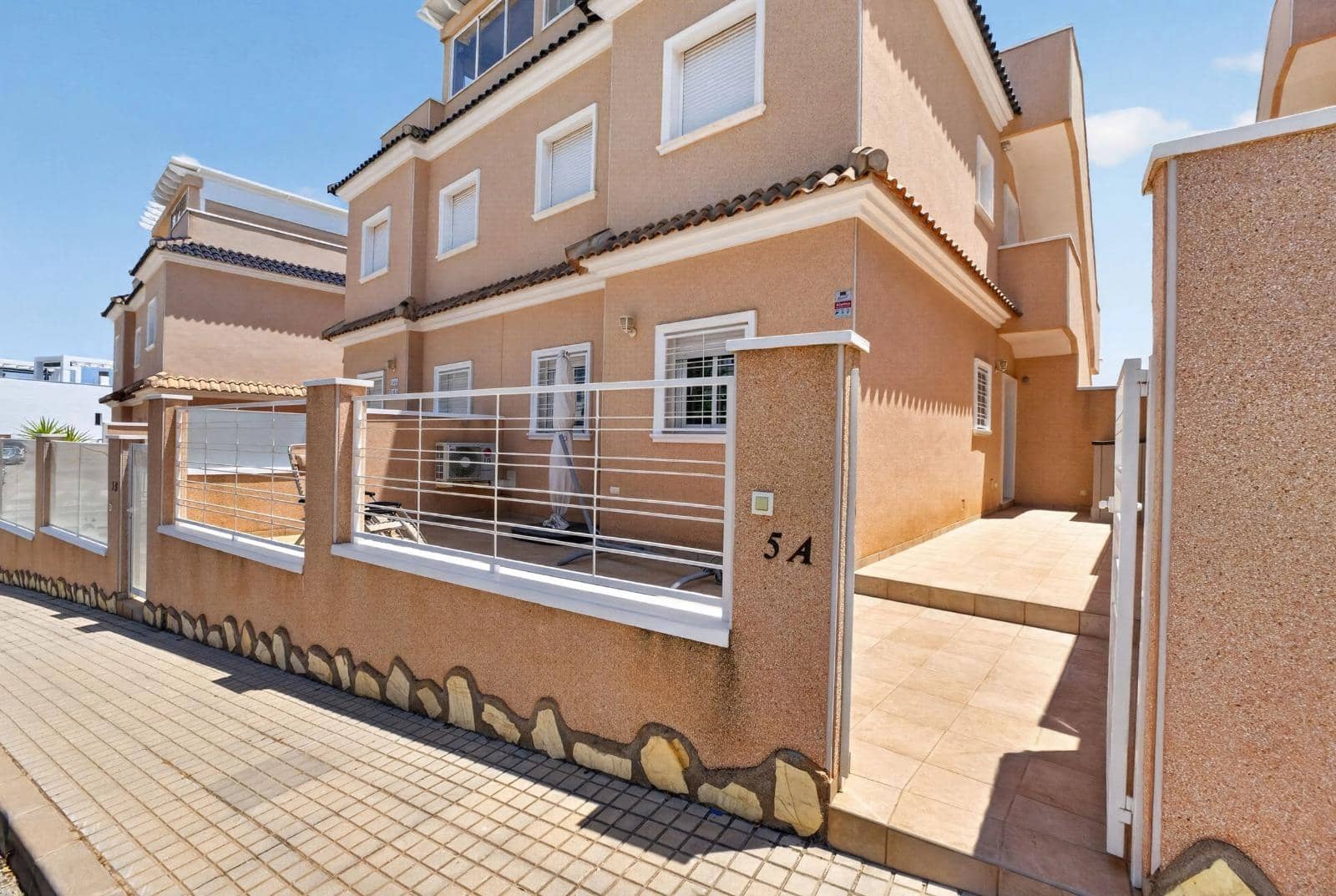 2 Zimmer Apartment zu verkaufen in Punta Prima mit Pool Garage - 284.000 € (Ref: 10050353)