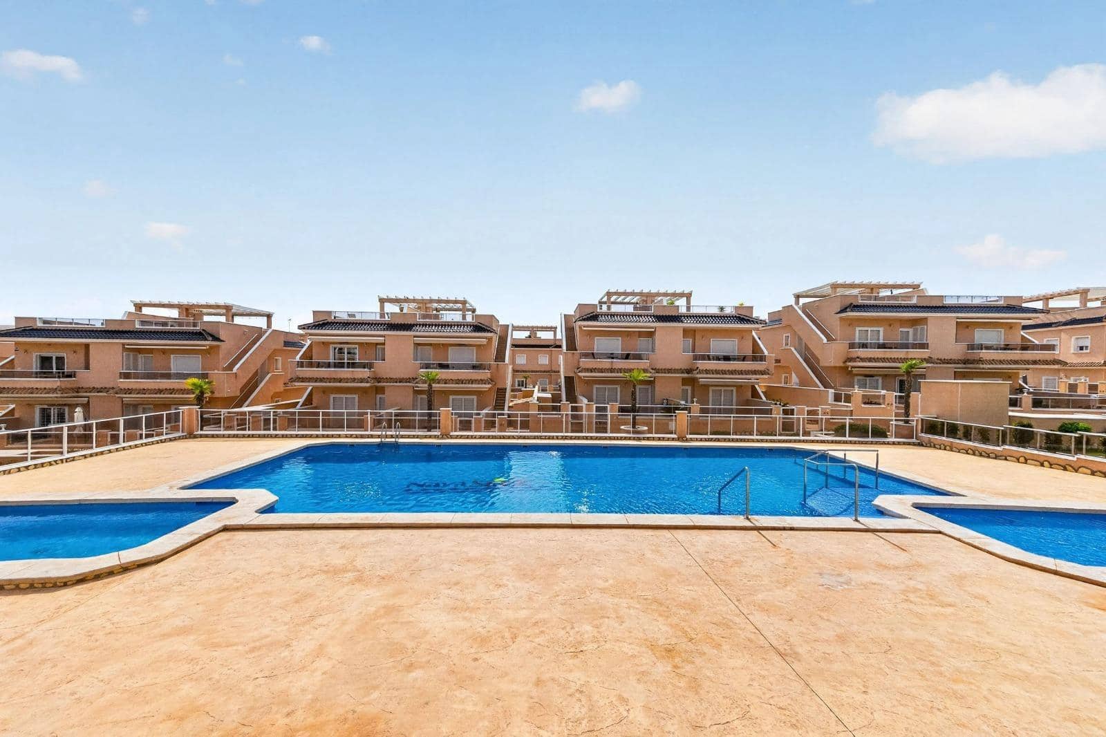 2 Zimmer Apartment zu verkaufen in Punta Prima mit Pool Garage - 284.000 € (Ref: 10050353)