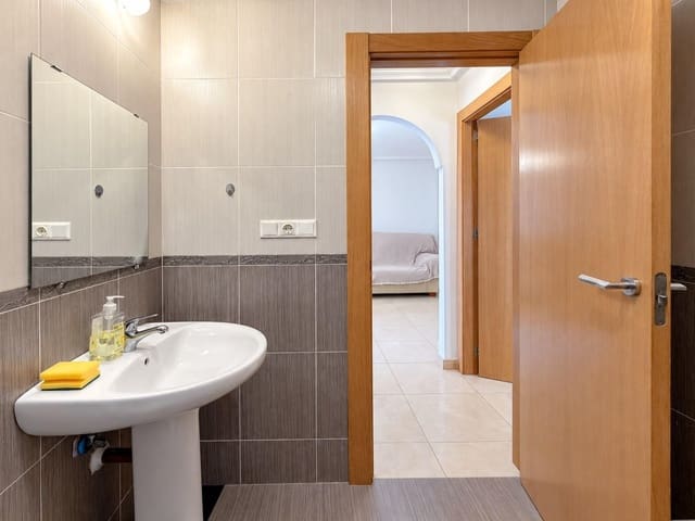 2 Zimmer Apartment zu verkaufen in Playa de los Locos, Torrevieja - 127.900 € (Ref: 10055498)