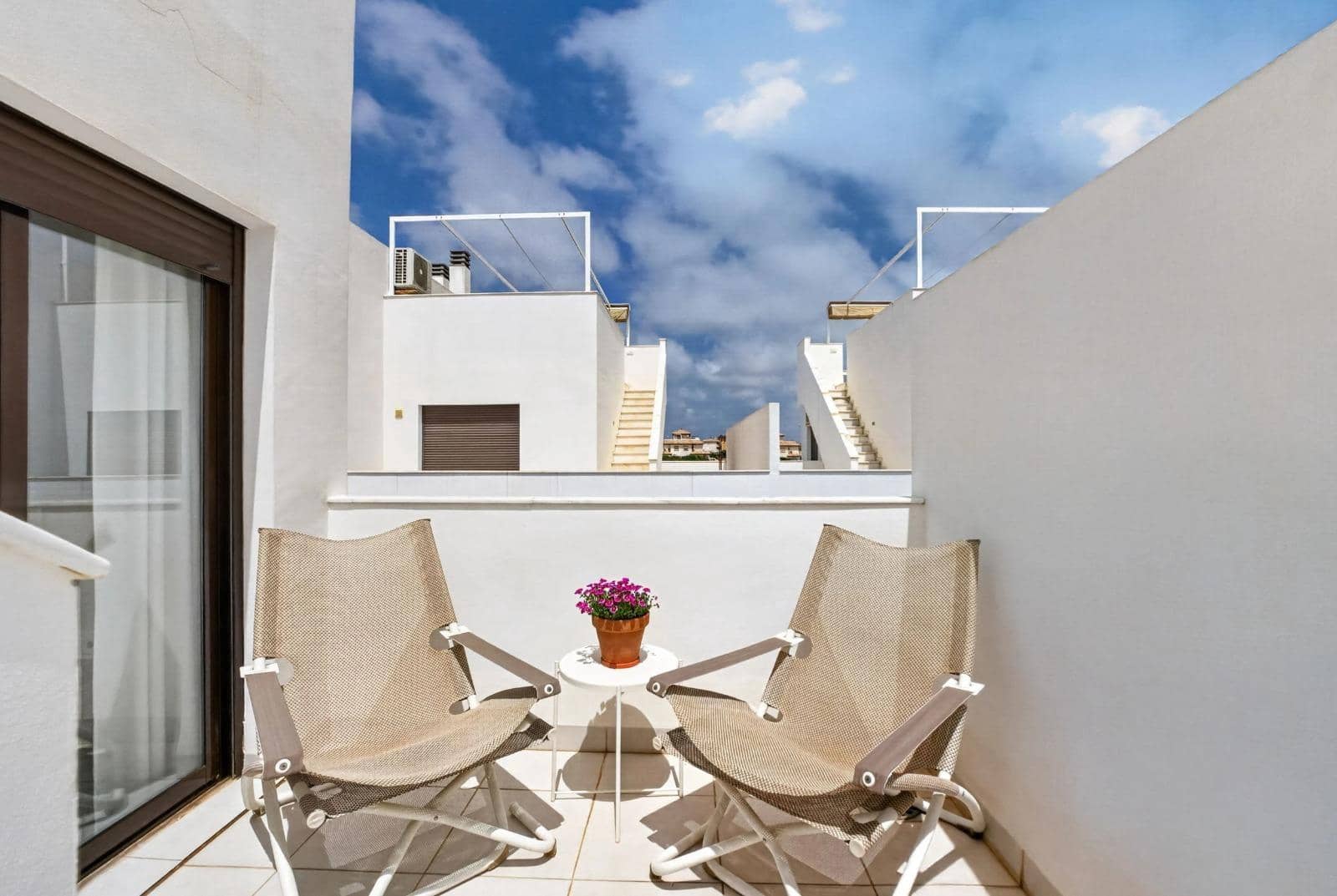 3 slaapkamer Rijtjeshuis te koop in Orihuela Costa met zwembad garage - € 329.000 (Ref: 10059426)