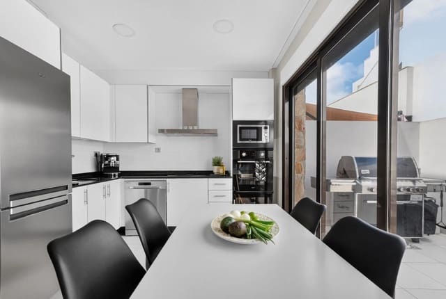 3 slaapkamer Rijtjeshuis te koop in Lomas de Cabo Roig - Los Dolses, Orihuela met zwembad garage - € 329.000 (Ref: 10059426)