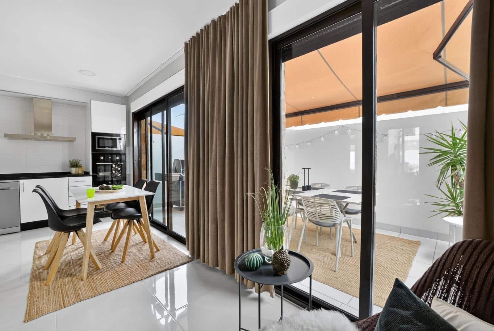 3 slaapkamer Rijtjeshuis te koop in Orihuela Costa met zwembad garage - € 329.000 (Ref: 10059426)