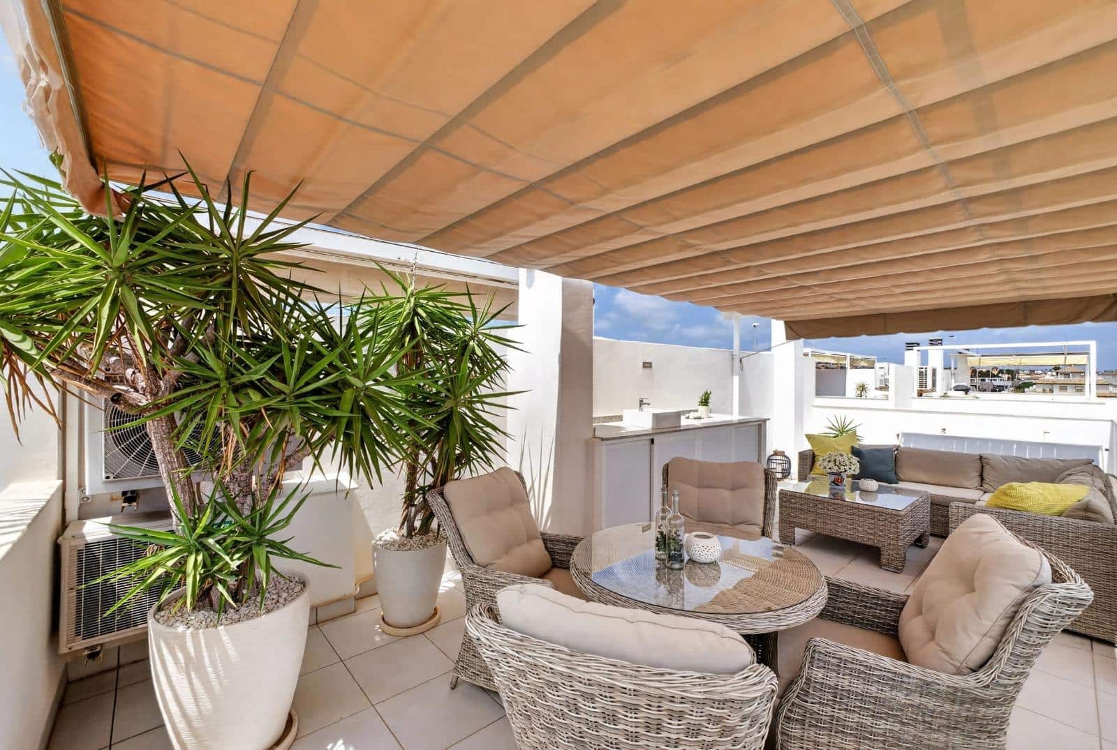 3 slaapkamer Rijtjeshuis te koop in Orihuela Costa met zwembad garage - € 329.000 (Ref: 10059426)
