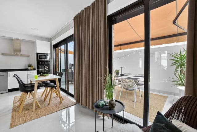 3 slaapkamer Rijtjeshuis te koop in Lomas de Cabo Roig - Los Dolses, Orihuela met zwembad garage - € 329.000 (Ref: 10059426)