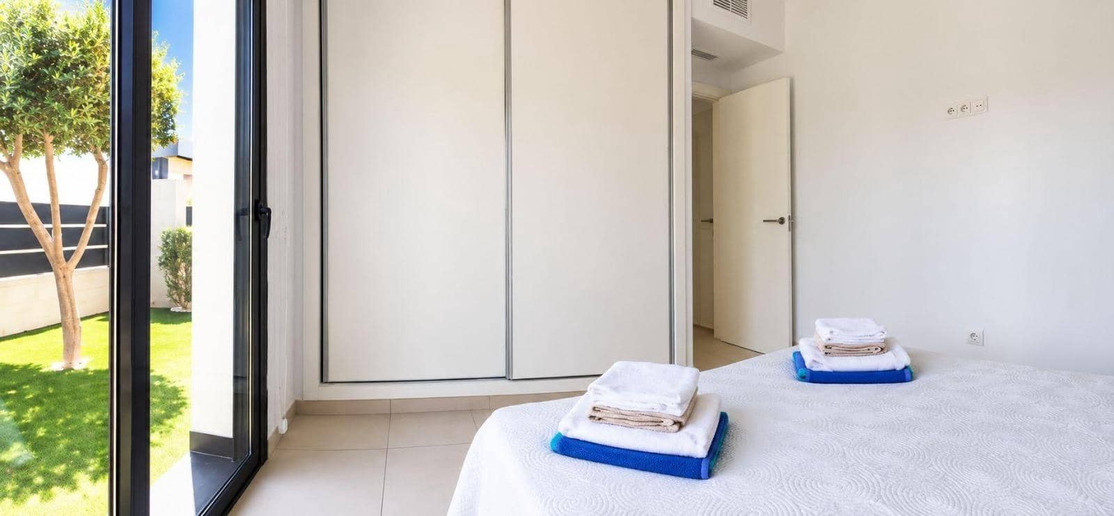 3 soveværelse Villa til salg i Orihuela Costa med swimmingpool - € 450.000 (Ref: 10059428)