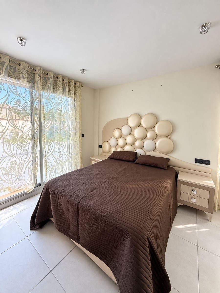 3 camera da letto Villa in vendita in Orihuela Costa con piscina - 399.900 € (Rif: 10070856)