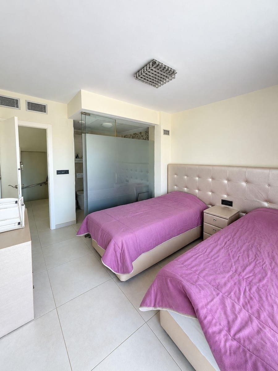 3 camera da letto Villa in vendita in Orihuela Costa con piscina - 399.900 € (Rif: 10070856)