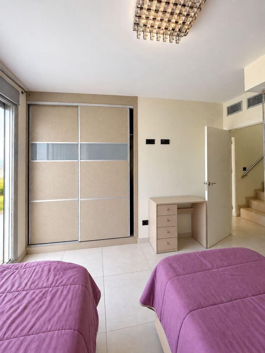 3 camera da letto Villa in vendita in Orihuela Costa con piscina - 399.900 € (Rif: 10070856)