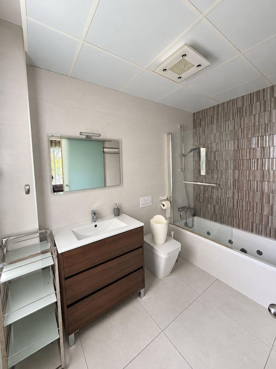 3 camera da letto Villa in vendita in Orihuela Costa con piscina - 399.900 € (Rif: 10070856)