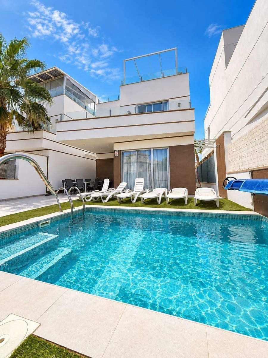 3 camera da letto Villa in vendita in Orihuela Costa con piscina - 399.900 € (Rif: 10070856)