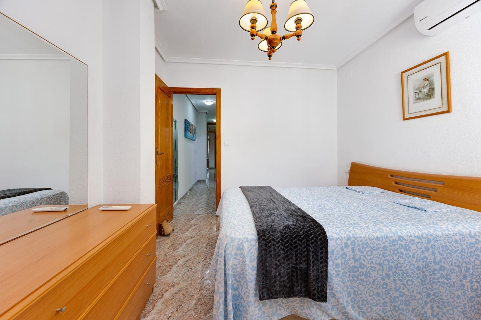 Apartamento de 3 habitaciones en Torrevieja en venta - 169.000 € (Ref: 10072621)