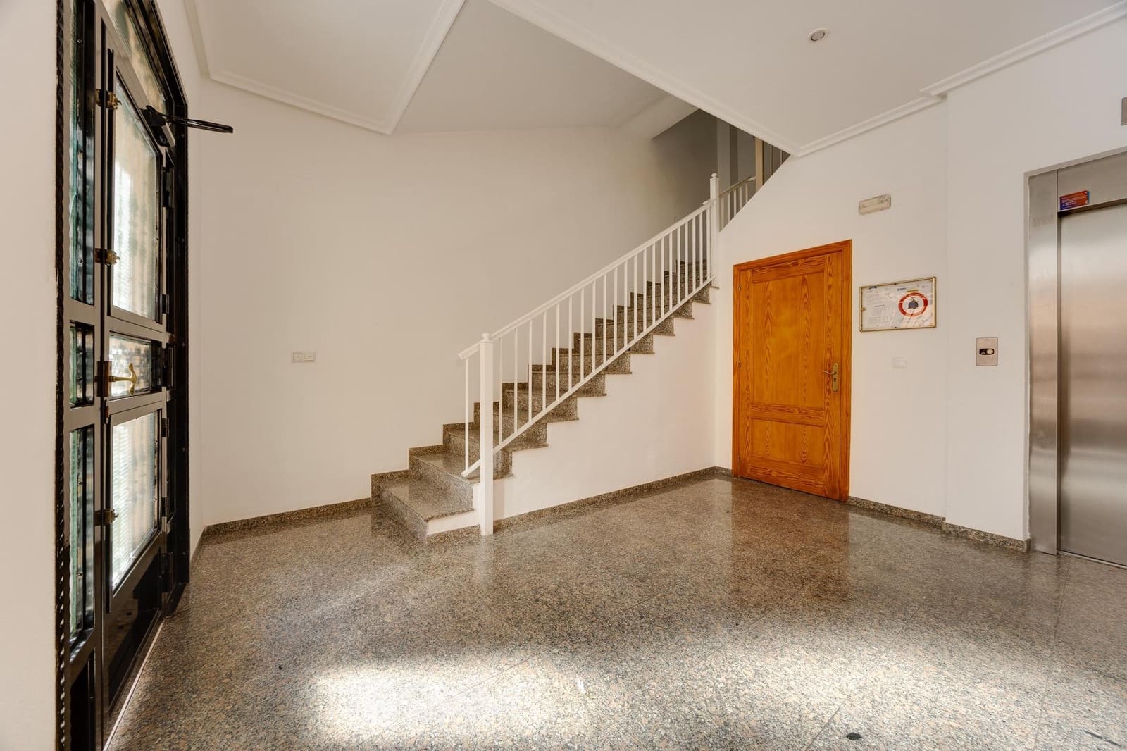 Apartamento de 3 habitaciones en Torrevieja en venta - 169.000 € (Ref: 10072621)
