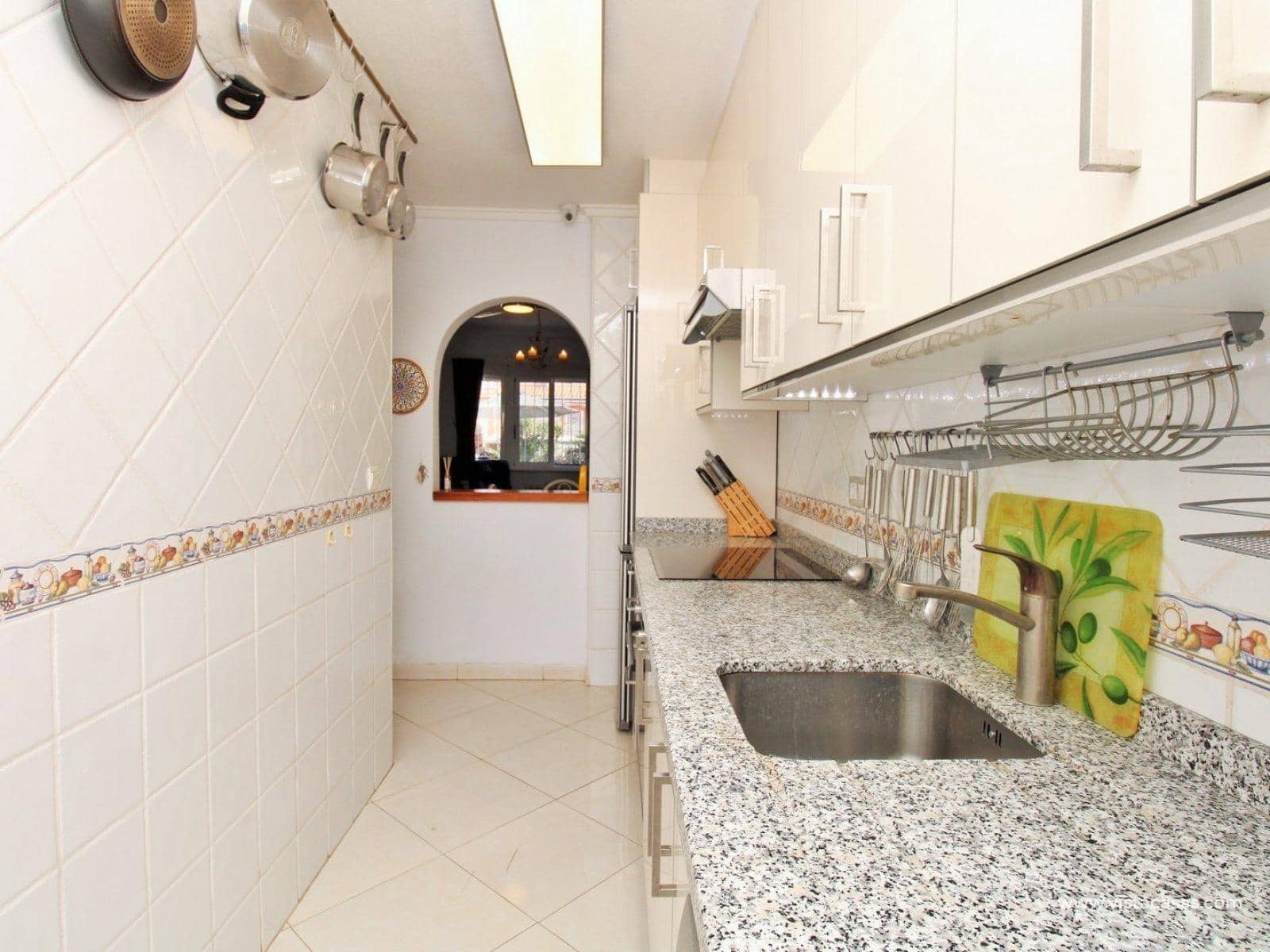 3 Zimmer Villa zu verkaufen in Playa Flamenca mit Pool - 259.950 € (Ref: 10072622)