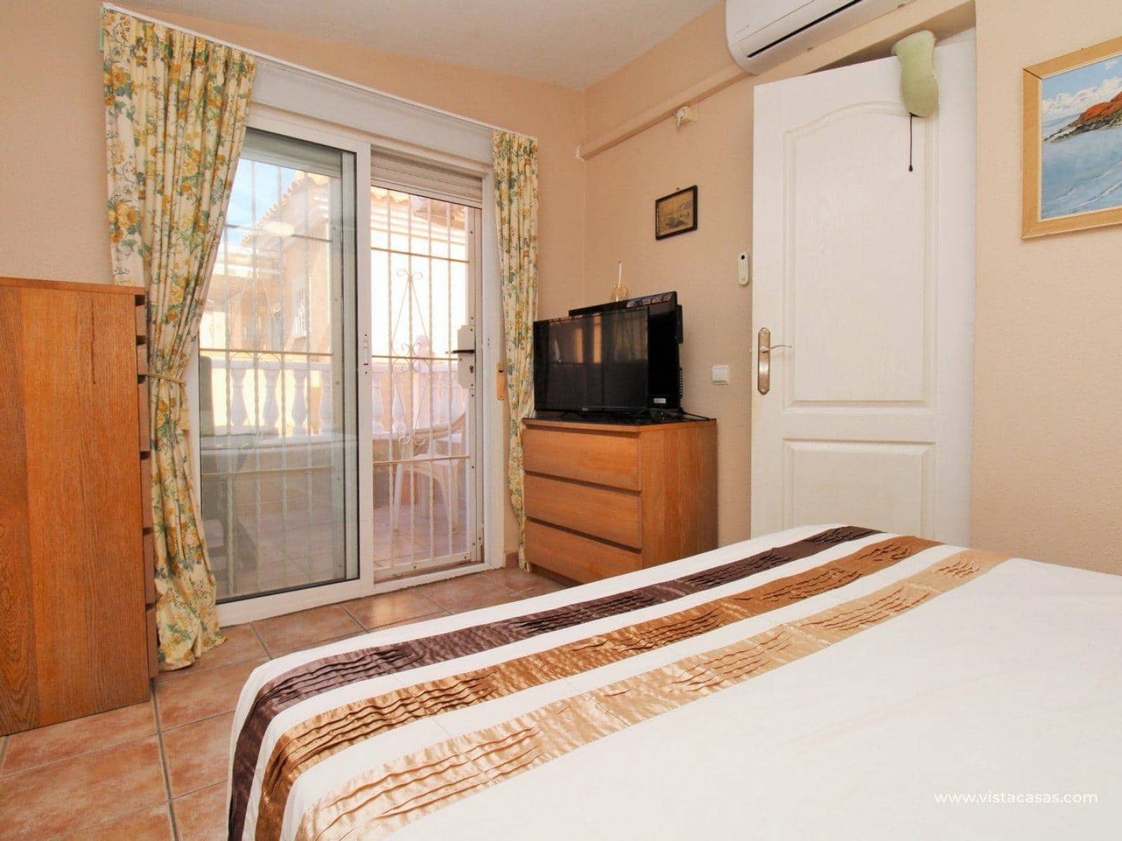 3 Zimmer Villa zu verkaufen in Playa Flamenca mit Pool - 259.950 € (Ref: 10072622)