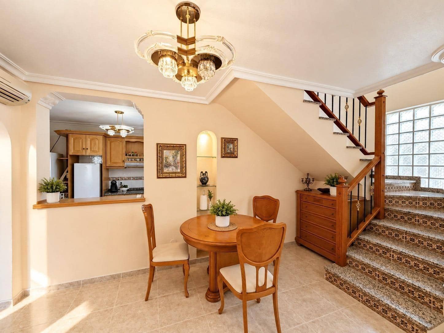 Chalet de 3 habitaciones en Orihuela Costa en venta con piscina - 369.000 € (Ref: 10102548)