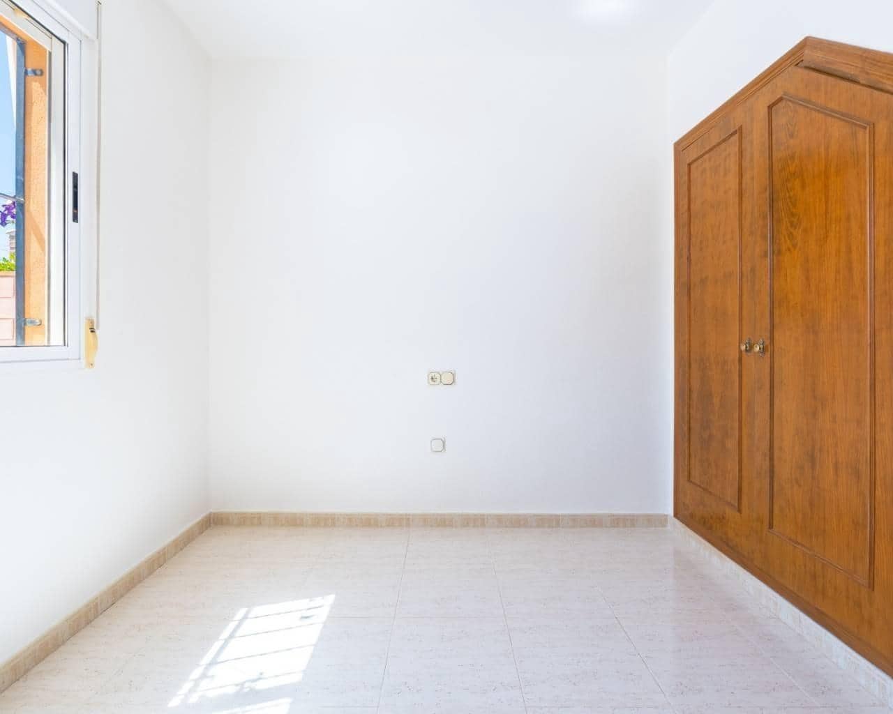 3 chambre Villa/Maison à vendre à La Florida avec piscine - 330 000 € (Ref: 10109896)