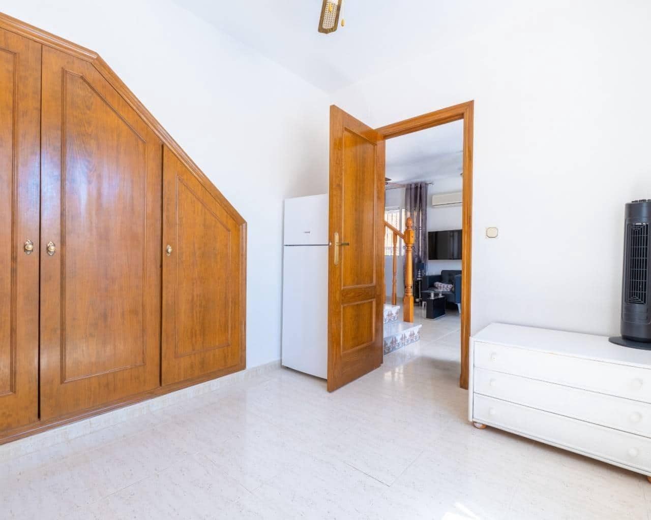 3 chambre Villa/Maison à vendre à La Florida avec piscine - 330 000 € (Ref: 10109896)
