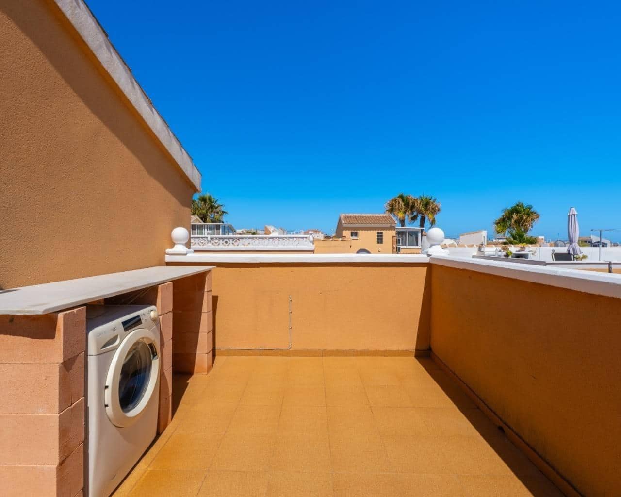 3 chambre Villa/Maison à vendre à La Florida avec piscine - 330 000 € (Ref: 10109896)