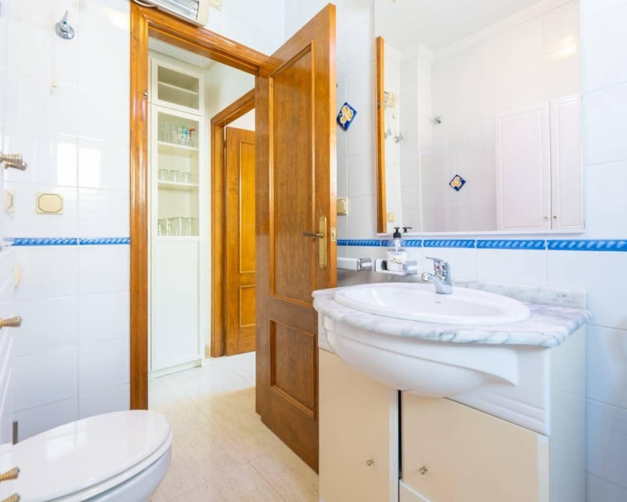 3 chambre Villa/Maison à vendre à La Florida avec piscine - 330 000 € (Ref: 10109896)