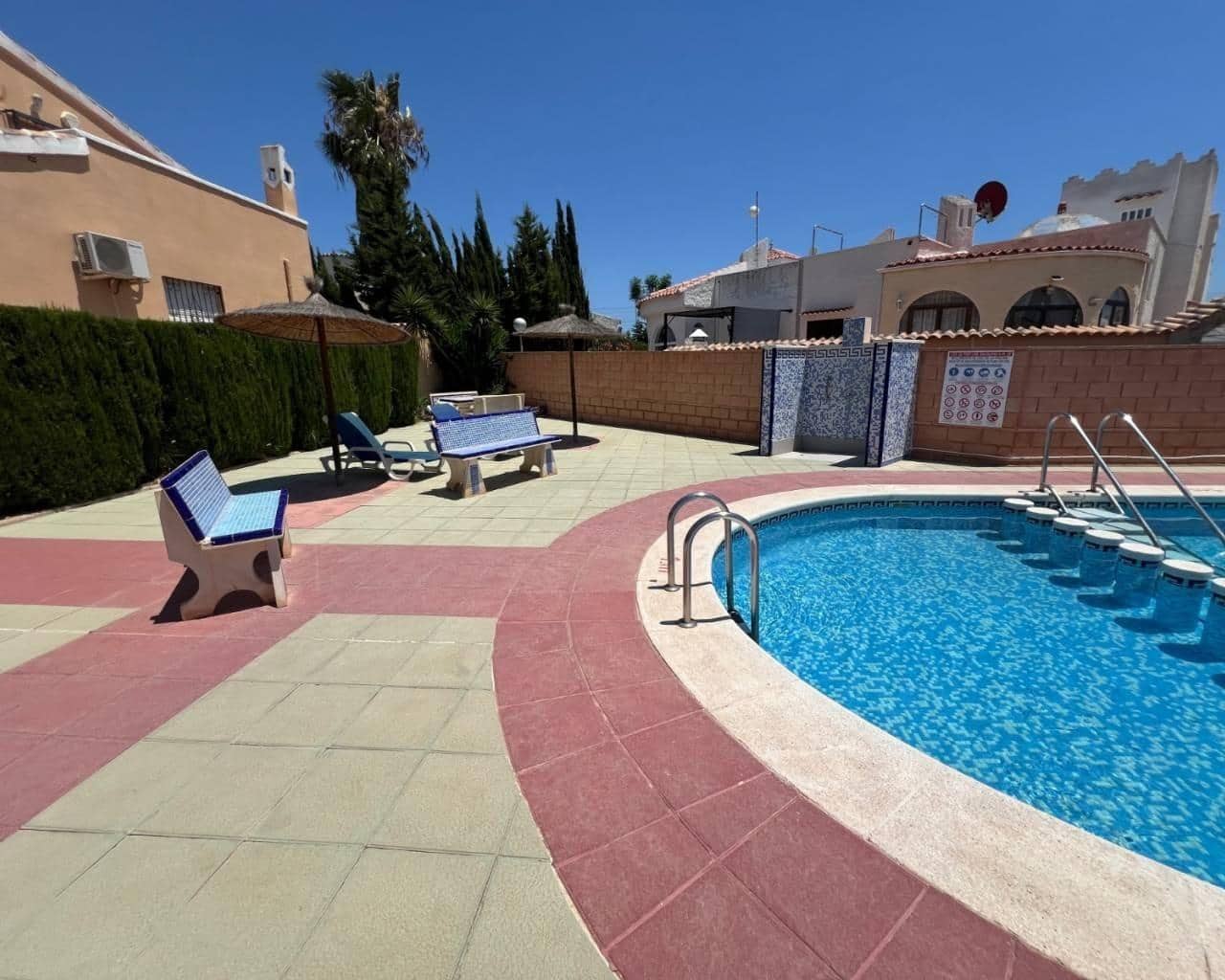 3 chambre Villa/Maison à vendre à La Florida avec piscine - 330 000 € (Ref: 10109896)