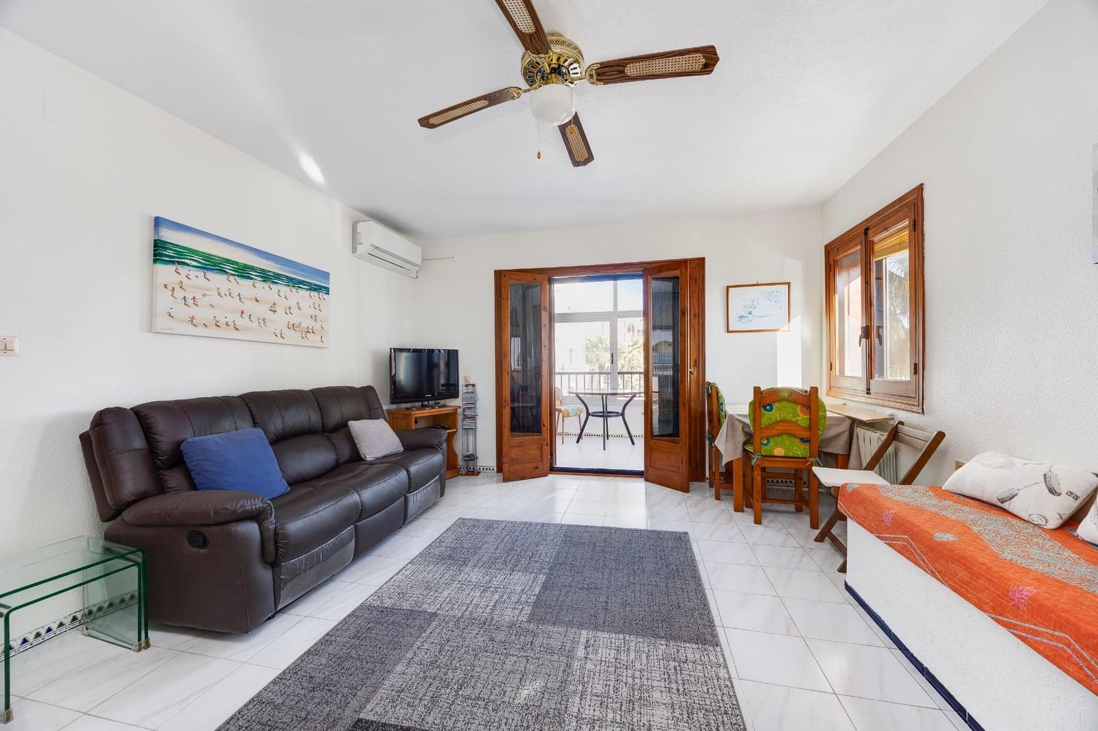 Apartamento de 2 habitaciones en Torrevieja en venta con piscina - 169.990 € (Ref: 10151470)