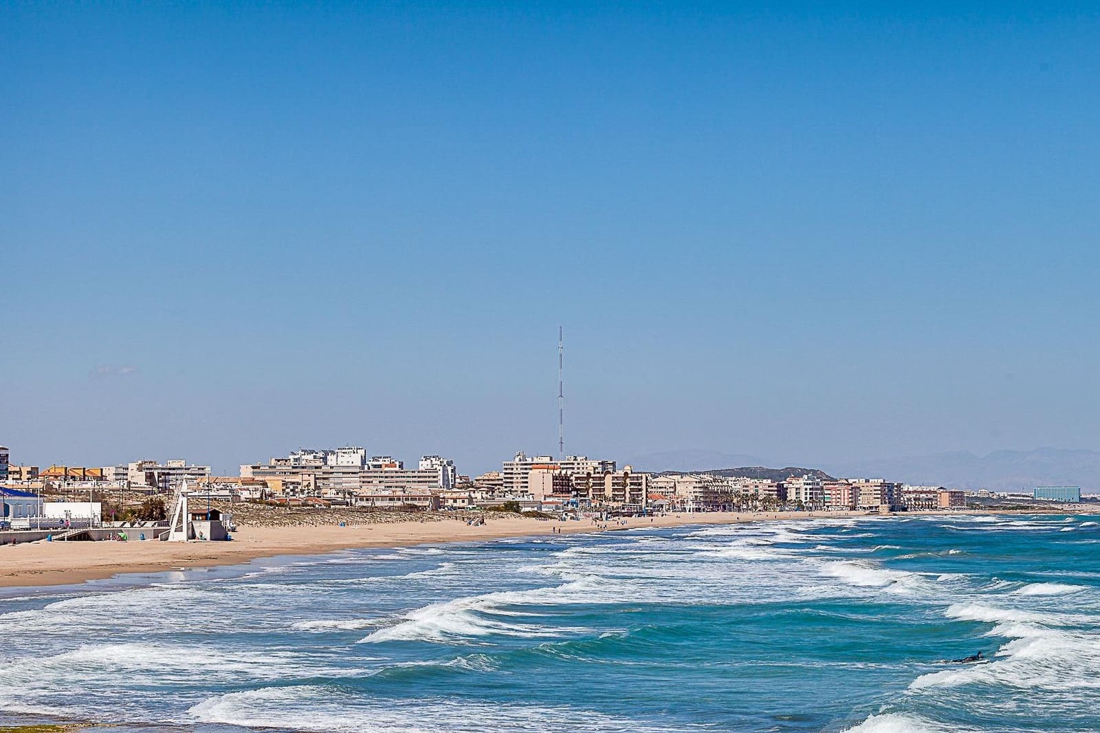 Apartamento de 2 habitaciones en Torrevieja en venta con piscina - 169.990 € (Ref: 10151470)