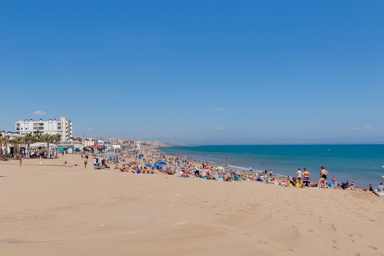 Apartamento de 2 habitaciones en Torrevieja en venta con piscina - 169.990 € (Ref: 10151470)
