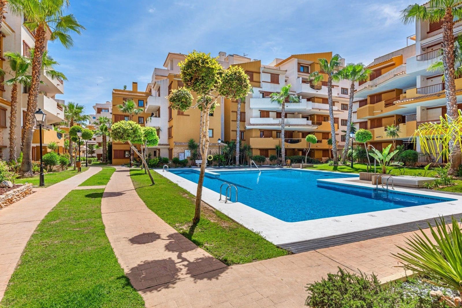 2 chambre Appartement à vendre à Punta Prima avec piscine garage - 264 900 € (Ref: 10155446)