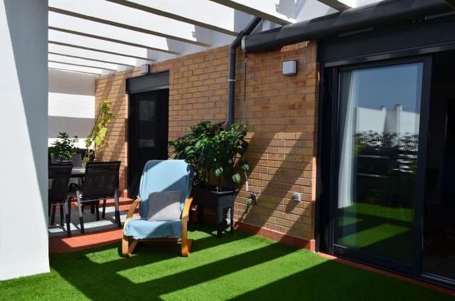 2 bedroom Penthouse for sale in Centro, Torrevieja with pool garage - € 210,000 (Ref: 10165216)