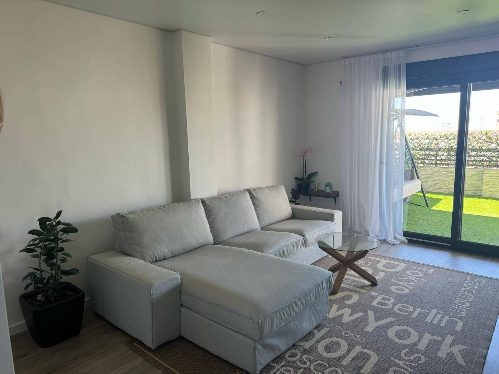 2 makuuhuone Kattohuoneisto myytävänä paikassa Torrevieja mukana uima-altaan 
autotalli - 210 000 € (Ref: 10165216)