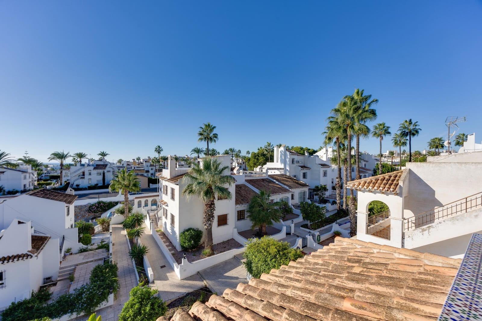 2 bedroom Penthouse for sale in Orihuela Costa with pool - € 195,000 (Ref: 10168679)