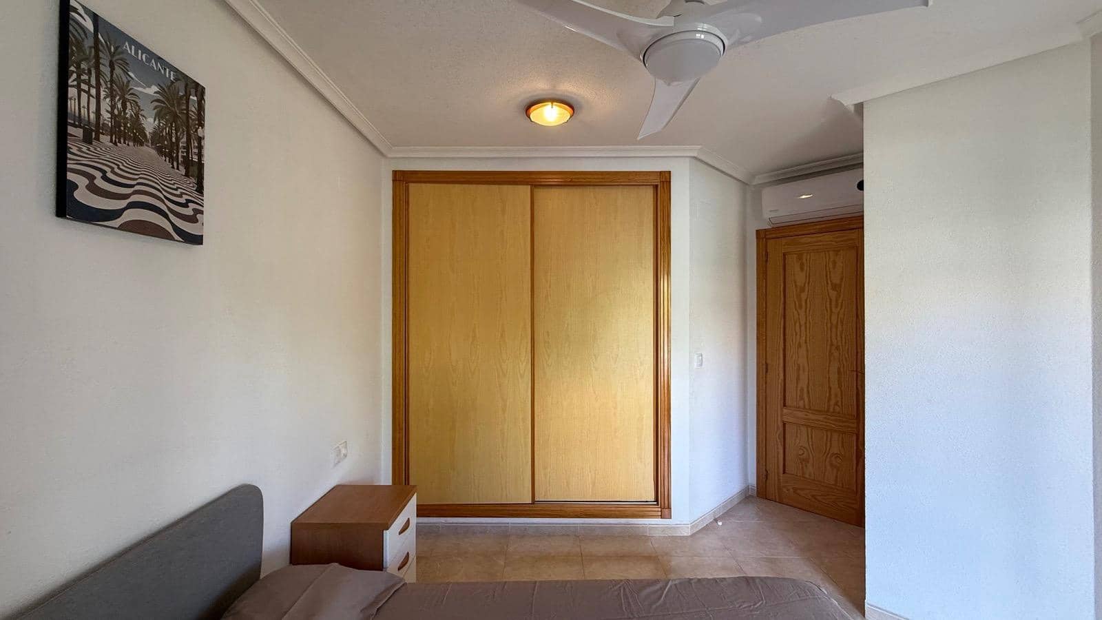 2 soveværelse Lejlighed til salg i Orihuela Costa med swimmingpool - € 189.000 (Ref: 10171934)