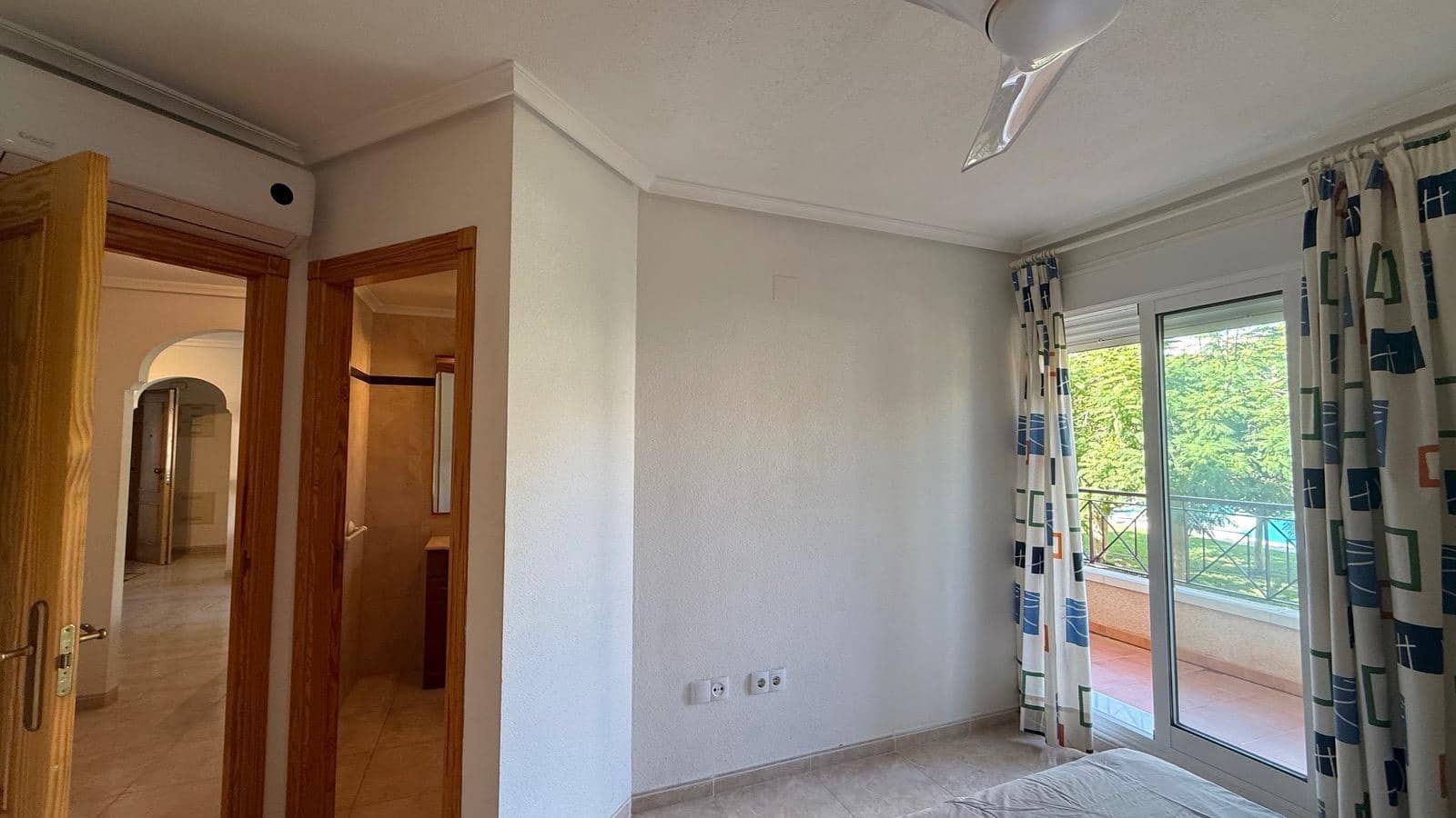2 soveværelse Lejlighed til salg i Orihuela Costa med swimmingpool - € 189.000 (Ref: 10171934)