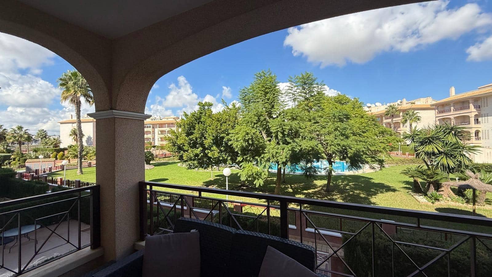 2 soveværelse Lejlighed til salg i Orihuela Costa med swimmingpool - € 189.000 (Ref: 10171934)