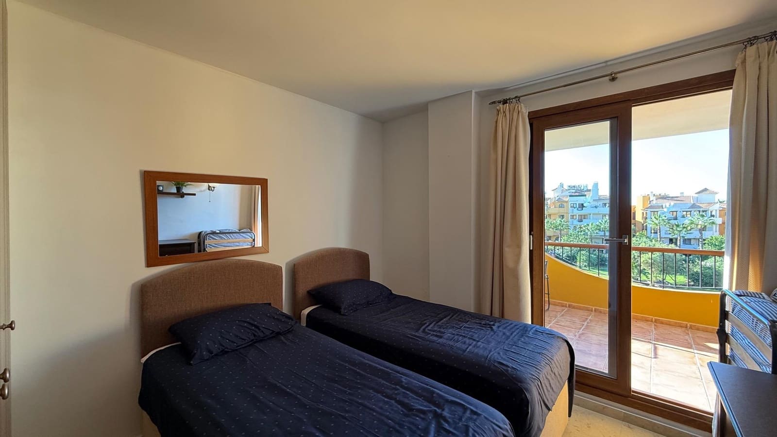 2 soverom Leilighet til salgs i Punta Prima med svømmebasseng garasje - € 325 000 (Ref: 10171935)