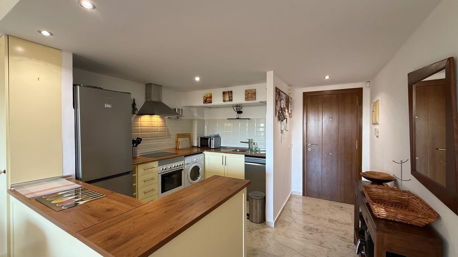 2 soverom Leilighet til salgs i Punta Prima med svømmebasseng garasje - € 325 000 (Ref: 10171935)