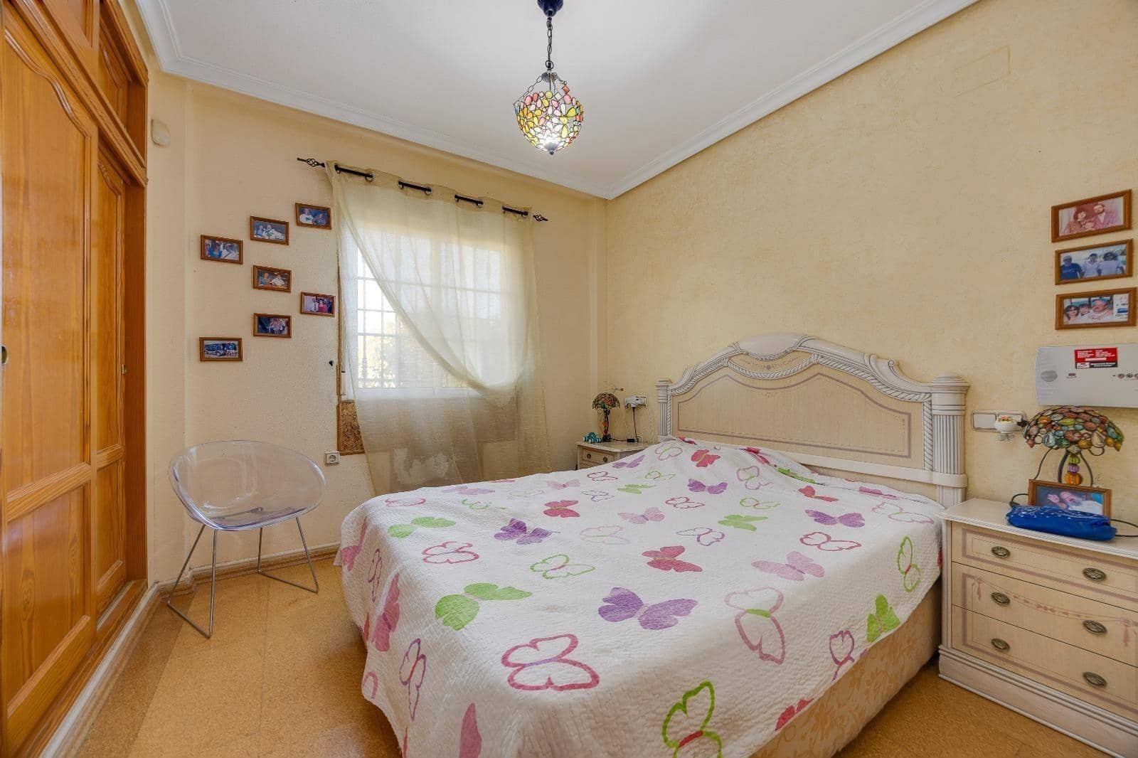 2 makuuhuone Bungalow myytävänä paikassa Orihuela Costa mukana uima-altaan - 198 000 € (Ref: 10183089)