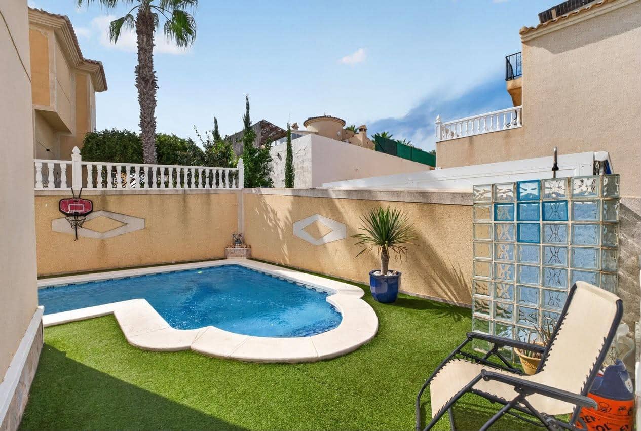 5 slaapkamer Villa te koop in Filipinas met zwembad - € 425.000 (Ref: 10187297)