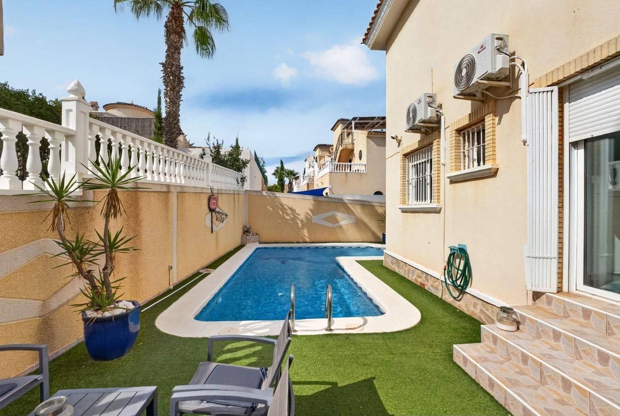 5 slaapkamer Villa te koop in Filipinas met zwembad - € 425.000 (Ref: 10187297)