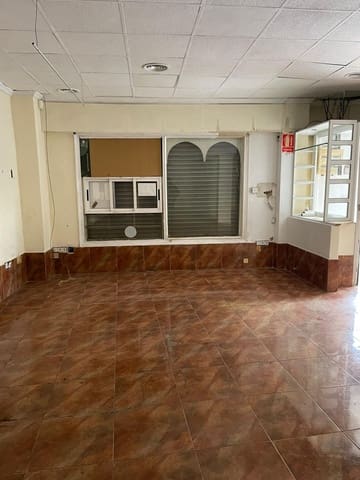 Commercial for sale in Centro, Torrevieja - € 125,000 (Ref: 8178257)