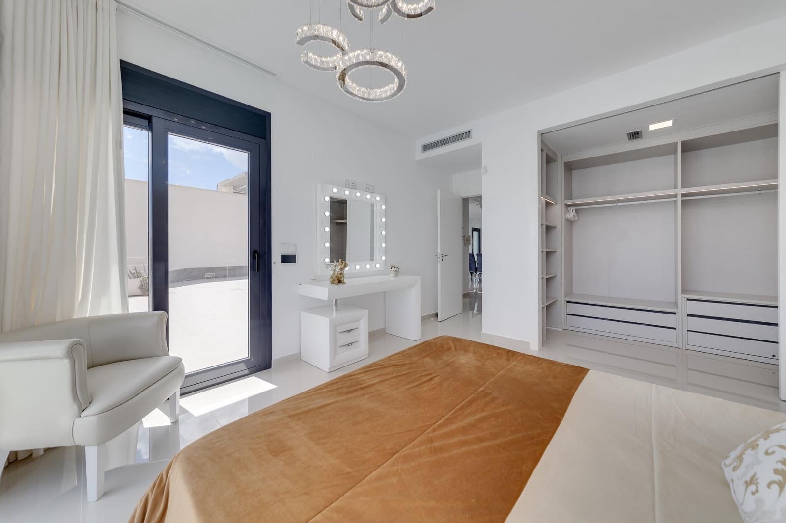 5 camera da letto Villa in vendita in San Miguel de Salinas con piscina - 849.000 € (Rif: 8306332)