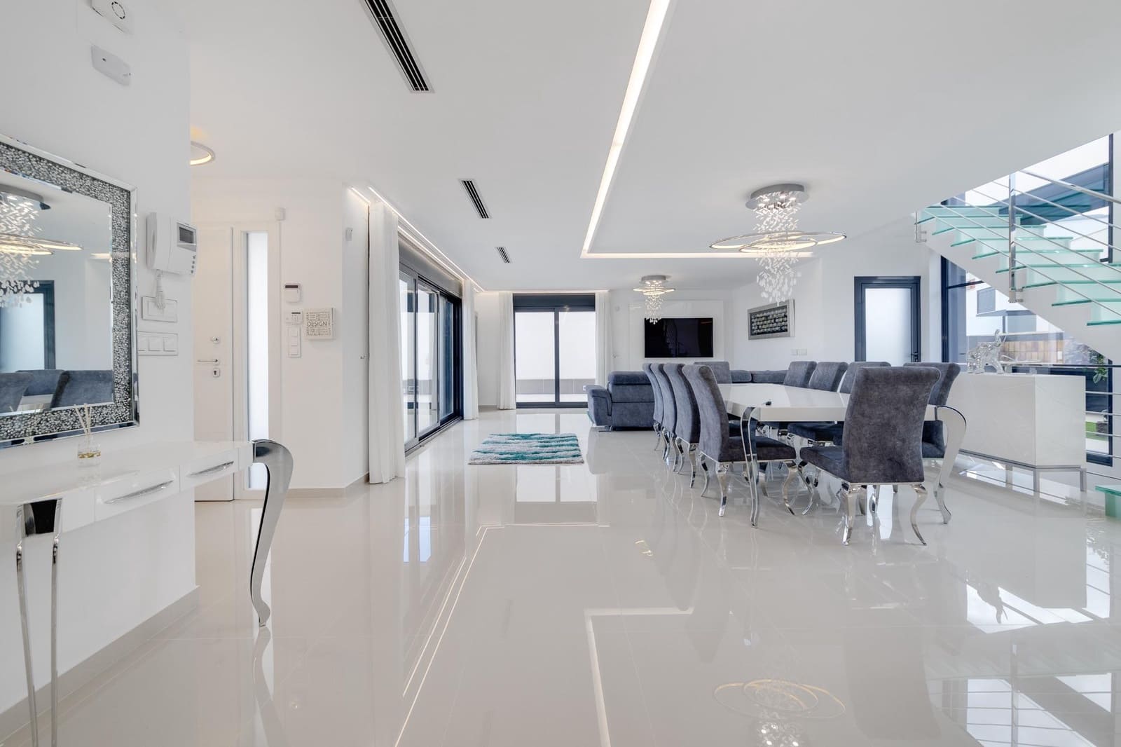 5 camera da letto Villa in vendita in San Miguel de Salinas con piscina - 849.000 € (Rif: 8306332)