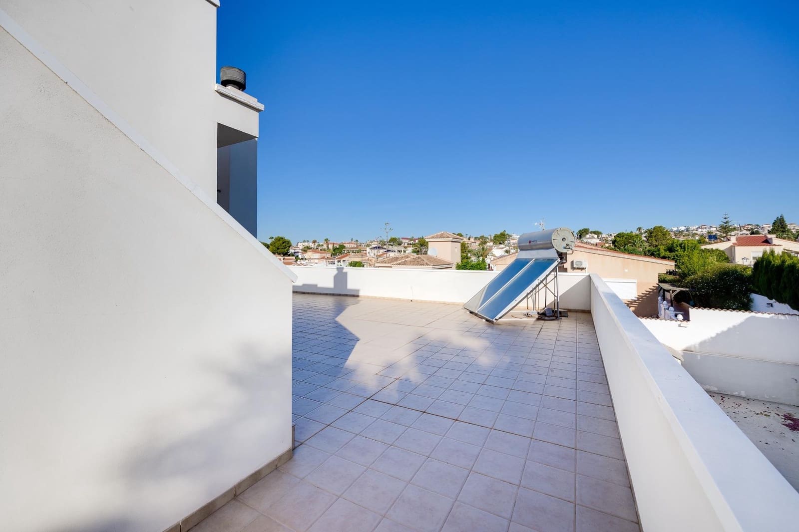 5 soveværelse Villa til salg i Ciudad Quesada med swimmingpool - € 549.000 (Ref: 8565157)